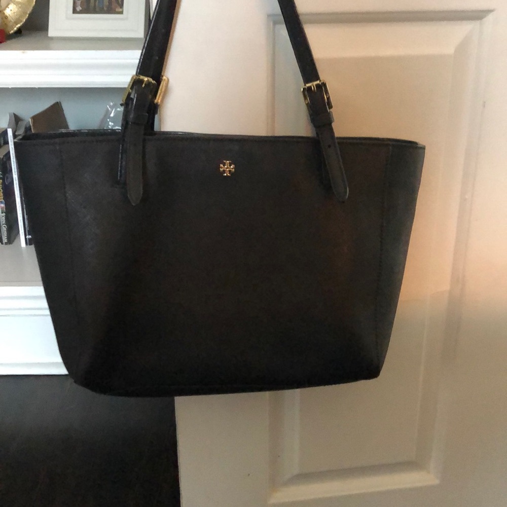 Black Tory Burch Robinson tote